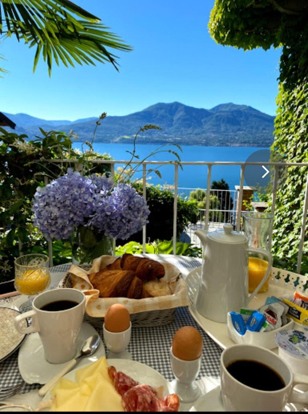 Residenza Le Camelie Appartement Oggebio Buitenkant foto