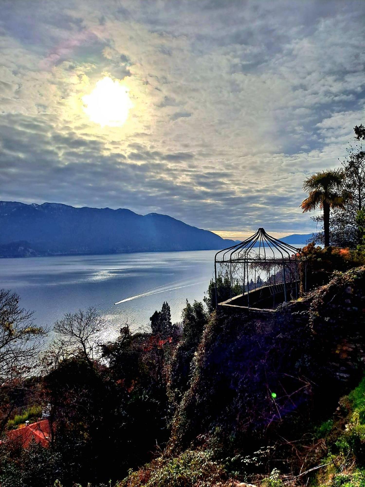 Residenza Le Camelie Appartement Oggebio Buitenkant foto